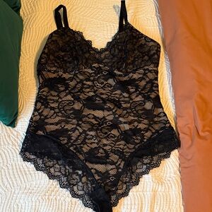Elegant Black Lace Shapewear Bodysuit